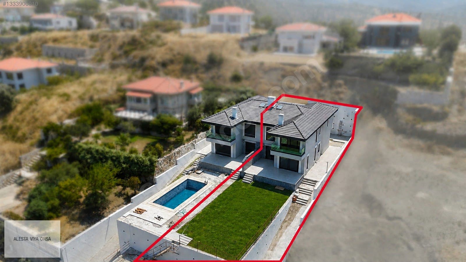Seferihisar Ulamış'ta 4+1 Lüks Villa — Dış Cephe
